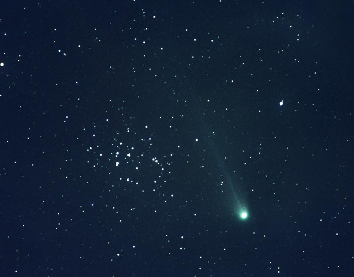 Komet NEAT beim Offenen Sternhaufen Praesepe am 15.05.2004